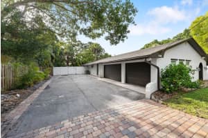1546 35th Avenue, Vero Beach, FL 32960 - MLS#R11103452