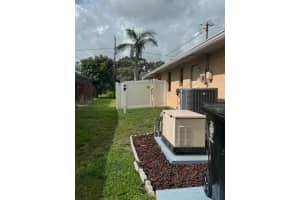 742 SE Whitehurst Avenue, Port Saint Lucie, FL 34983 - MLS#R11103478