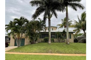 1319 Lake Erie Drive, Lake Worth