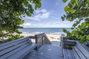 2160 Seagrape Drive, Vero Beach, FL 32963 - MLS#R11103493