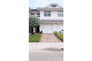 3026 NW 30th Avenue, Oakland Park, FL 33311 Sold 08/28/25