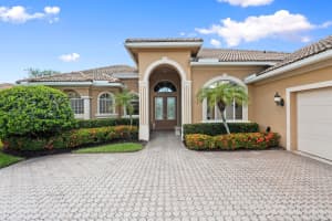 8107 Links Way, Port Saint Lucie, FL 34986 - MLS#R11103499