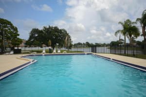 122 Sherwood 10b Circle 10b, Jupiter, FL 33458 Sold 11/18/25
