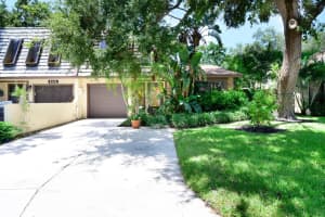 1085 Raintree Drive, Palm Beach Gardens
