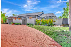 1401 SW 54th Avenue, Plantation, FL 33317 - MLS#R11103627