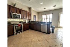 673 Gazetta Way, West Palm Beach, FL 33413 - MLS#R11103649