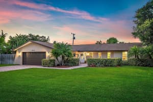 8147 Se Coconut Street, Hobe Sound
