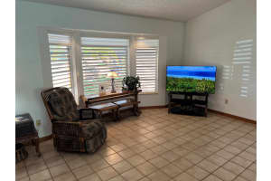 14 Paddock Circle, Jupiter, FL 33469 Sold 09/03/25