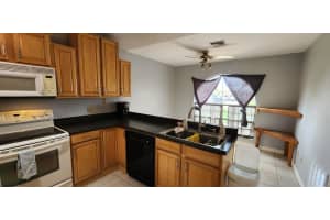 2557 Se Lyman Circle, Port Saint Lucie