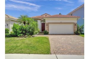 41 Country Lake Circle, Boynton Beach