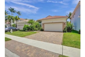 41 Country Lake Circle, Boynton Beach, FL 33436 Sold 10/08/25