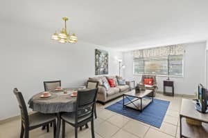 2855 S Garden Drive 106, Lake Worth, FL 33461 - MLS#R11103720