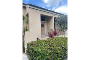 579 Prestwick Circle 3, Palm Beach Gardens, FL 33418 - MLS#R11103738