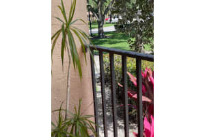 579 Prestwick Circle 3, Palm Beach Gardens, FL 33418 - MLS#R11103738