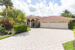 684 Cypress Green Circle, Wellington, FL 33414 - MLS#R11103748