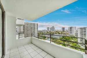 600 Three Island Boulevard Boulevard 1418, Hallandale Beach