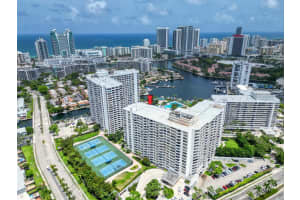 600 Three Island Boulevard Boulevard 1418, Hallandale Beach, FL 33009 - MLS#R11103768