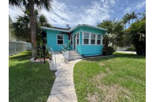 305 N Lakeside Drive, Lake Worth Beach, FL 33460 - MLS#R11103775