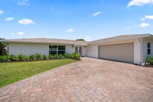 77 Fairview E, Tequesta