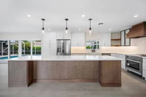 77 Fairview E, Tequesta, FL 33469 Sold 10/24/25