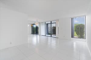 609 Bridgewood Drive, Boca Raton, FL 33434 - MLS#R11103804