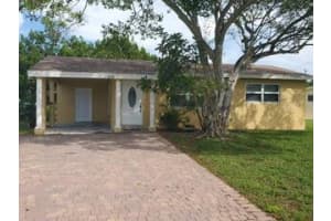 516 NW 8th Court, Boynton Beach, FL 33426 - MLS#R11103808