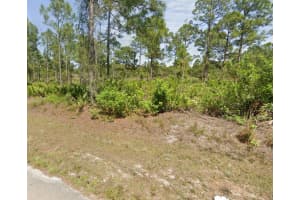 908 Dixie Avenue, Lehigh Acres, FL 33972 - MLS#R11103817