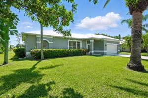 2781 SE Bluem Way, Port Saint Lucie, FL 34952 - MLS#R11103828