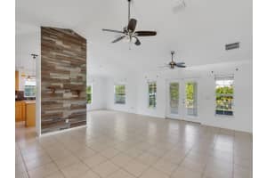 8020 E 98th Avenue, Vero Beach, FL 32967 Sold 08/29/25