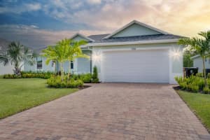 388 Sw Vista Lake Drive, Port Saint Lucie