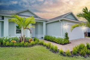 388 SW Vista Lake Drive, Port Saint Lucie, FL 34953 - MLS#R11103876