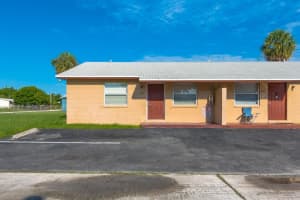 803 NE 3rd Street, Boynton Beach, FL 33435 - MLS#R11103893