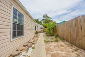 5722 Dewberry Way, West Palm Beach, FL 33415 - MLS#R11103945