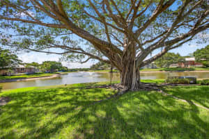 3110 Kingston Court, West Palm Beach, FL 33409 Sold 09/03/25