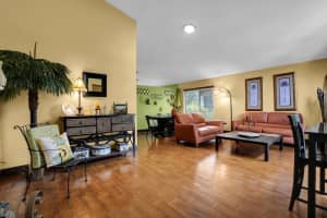 558 NW 39th Avenue, Deerfield Beach, FL 33442 - MLS#R11103974