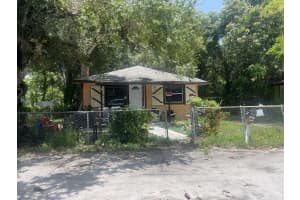 324 N 15th Street N, Fort Pierce, FL 34950 - MLS#R11103975