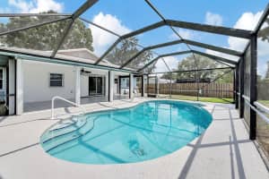 1124 Se Ladner Street, Port Saint Lucie