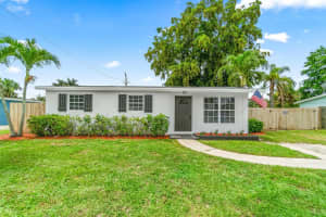 11650 Dahlia Drive, Royal Palm Beach, FL 33411 Sold 07/31/25