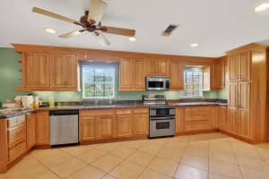 6581 Hillside Lane, Lake Worth, FL 33462 - MLS#R11104119