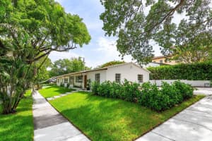 2330 Lake Avenue, West Palm Beach, FL 33401 - MLS#R11104163