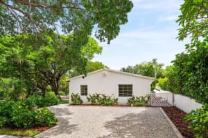 2330 Lake Avenue, West Palm Beach, FL 33401 - MLS#R11104163
