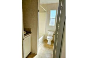 6 N Loafing Street E, Hypoluxo, FL 33462 - MLS#R11104186