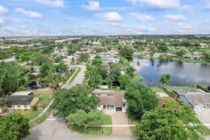 400 Nw 98th Avenue, Pembroke Pines