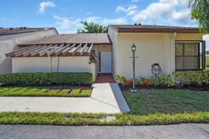 3741 English D Lane D, Lake Worth