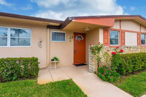 2995 Crosley E Drive W, West Palm Beach