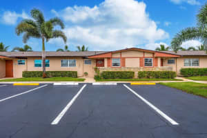 2995 Crosley Dr Drive E E, West Palm Beach, FL 33415 - MLS#R11104305