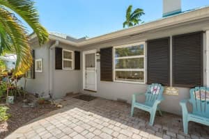26 NE 10th Street A, Delray Beach, FL 33444 - MLS#R11104399