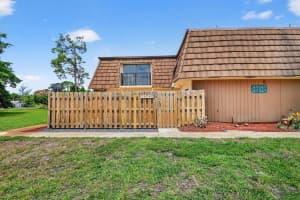 2477 Caroma Lane, West Palm Beach, FL 33415 Sold 08/27/25