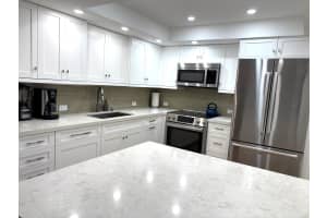 3546 S Ocean Boulevard 223, South Palm Beach, FL 33480 Sold 11/07/25