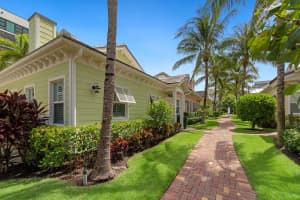 2225 S Ocean Boulevard 2, Delray Beach, FL 33483 - MLS#R11104403